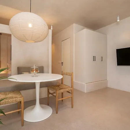 Althea Boutique Living In Rhodes Apartment